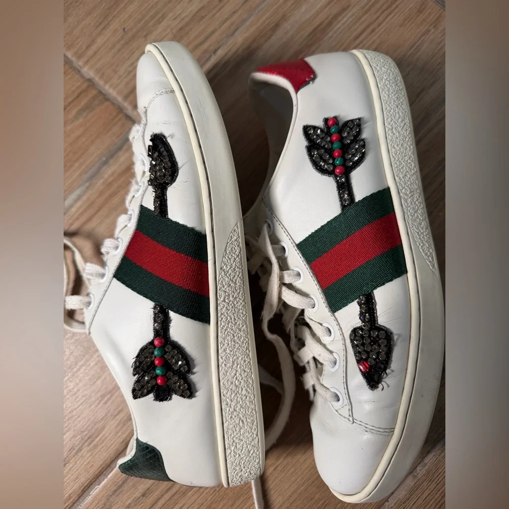 Gucci Ace Embellished Arrow Leather Sneakers White Size 36.5